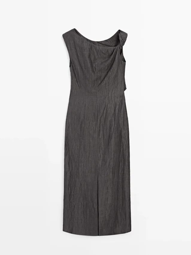 Midi-jurk met geplooide schouderdetails Midi-jurk met geplooide schouderdetails