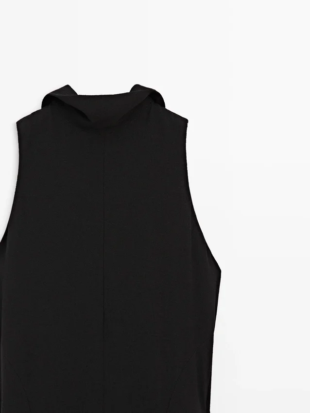 Midi-jurk met halternek en strikdetail Midi-jurk met halternek en strikdetail