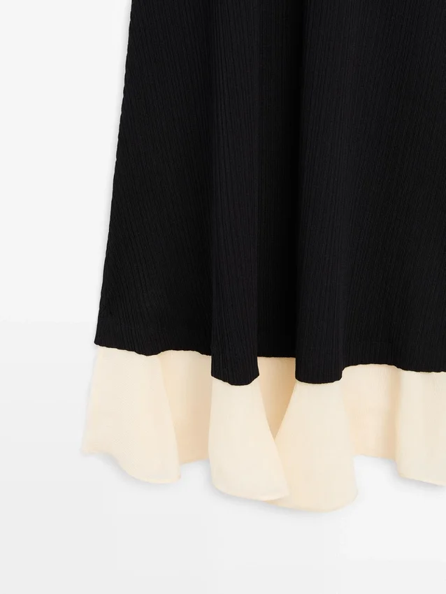 Midi-jurk met plooien en ruches Midi-jurk met plooien en ruches