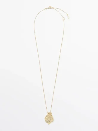 Mini-ketting met hanger van kant Mini-ketting met hanger van kant