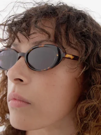 Mini-ovale zonnebril met schildpadmotief