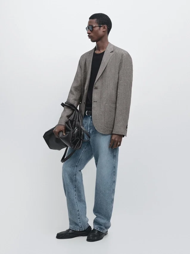 Op maat gemaakte blazer van linnenmix met visgraatmotief Op maat gemaakte blazer van linnenmix met visgraatmotief