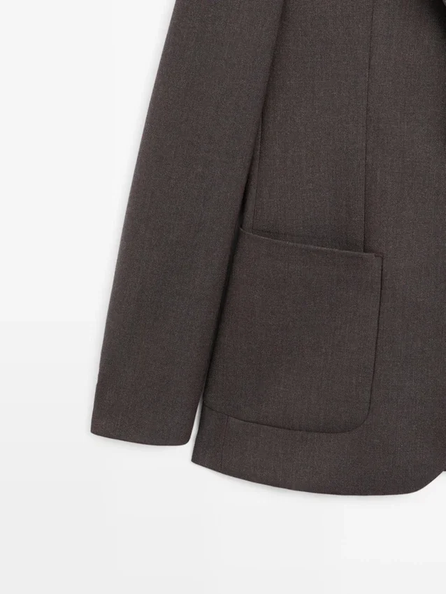 Op maat gemaakte wollen Blazers Op maat gemaakte wollen Blazers