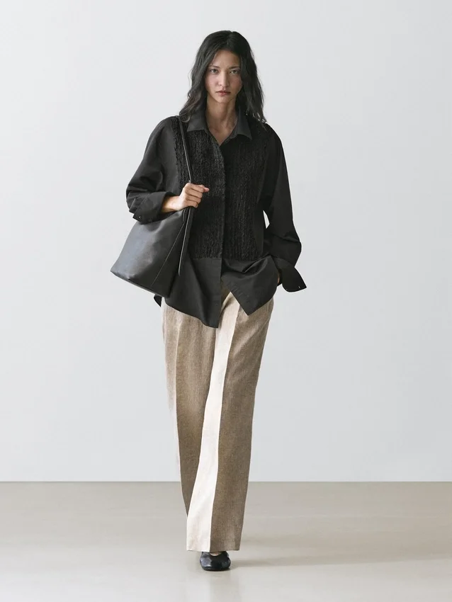 Overhemd met borststuk en geborduurde details Overhemd met borststuk en geborduurde details