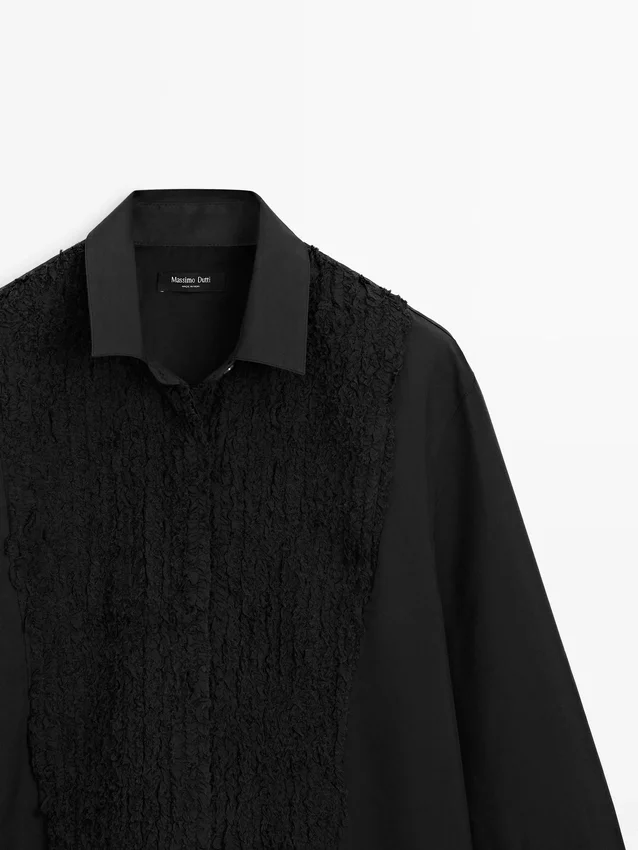 Overhemd met borststuk en geborduurde details Overhemd met borststuk en geborduurde details