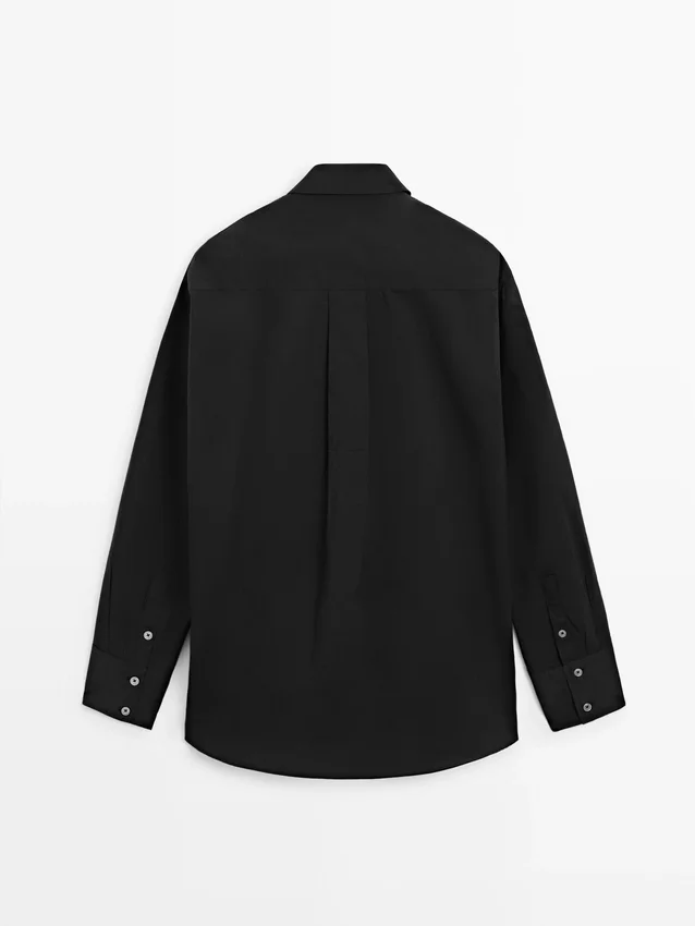 Overhemd met borststuk en geborduurde details Overhemd met borststuk en geborduurde details