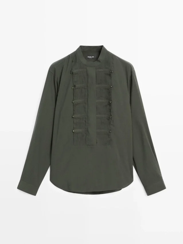 Overhemd met plooien en opstaande kraag Overhemd met plooien en opstaande kraag