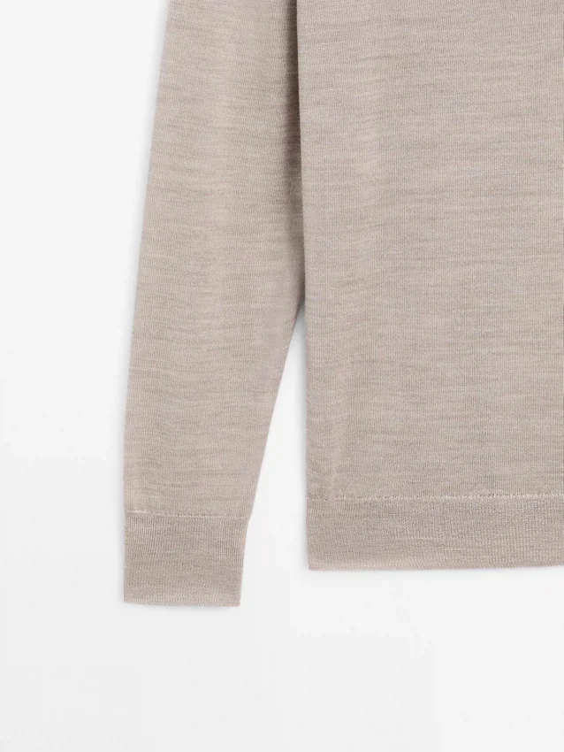 Oversized gebreide trui met V-hals Oversized gebreide trui met V-hals