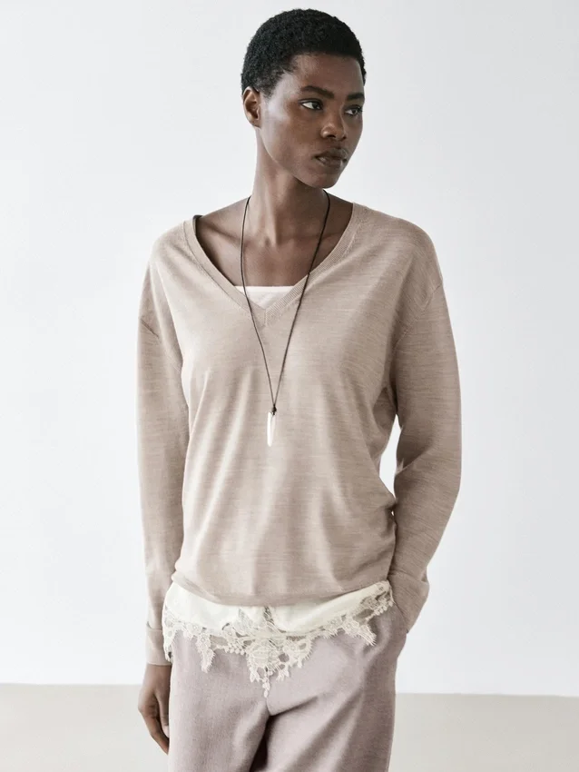 Oversized gebreide trui met V-hals Oversized gebreide trui met V-hals