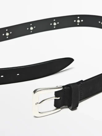 Riem met studs en opengewerkt patroon