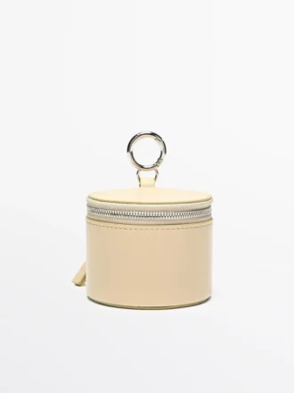 Ronde tas van nappaleer met strass-steentjes