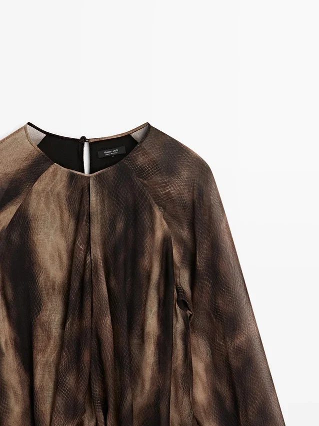 Soepelvallende jurk met dierenprint Soepelvallende jurk met dierenprint