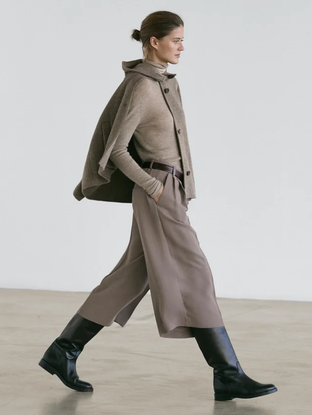 Soepelvallende lange bermuda met wijde pijpen Soepelvallende lange bermuda met wijde pijpen