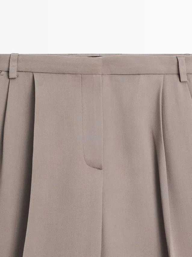 Soepelvallende lange bermuda met wijde pijpen Soepelvallende lange bermuda met wijde pijpen