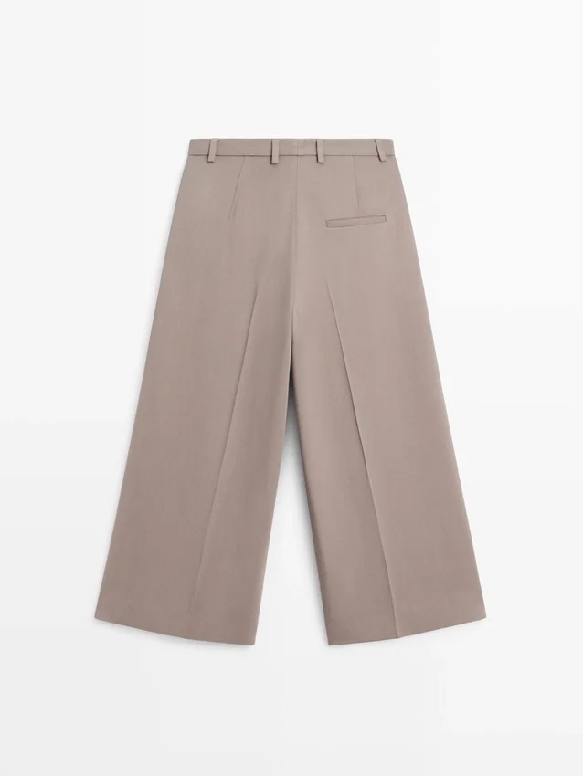 Soepelvallende lange bermuda met wijde pijpen Soepelvallende lange bermuda met wijde pijpen