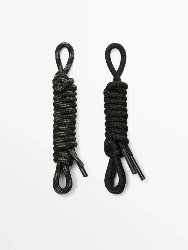 Sportschoenen met leren details Sportschoenen met leren details