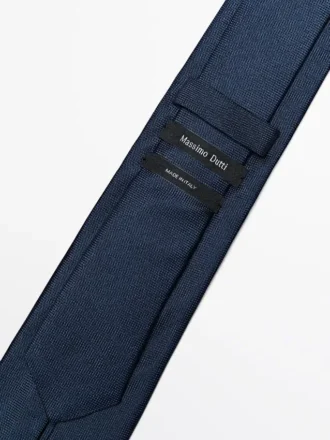 Stropdas van 100% zijde met textuur