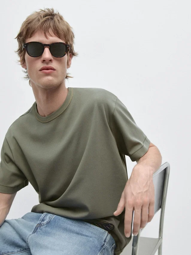 T-shirt met korte mouwen van 100% katoen T-shirt met korte mouwen van 100% katoen