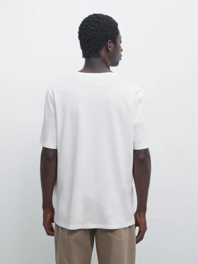 T-shirt met korte mouwen van een linnenmix T-shirt met korte mouwen van een linnenmix