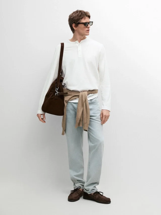 T-shirt met lange mouwen en henley-hals T-shirt met lange mouwen en henley-hals