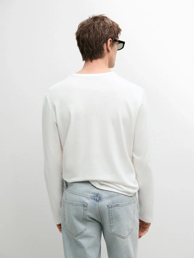 T-shirt met lange mouwen en henley-hals T-shirt met lange mouwen en henley-hals