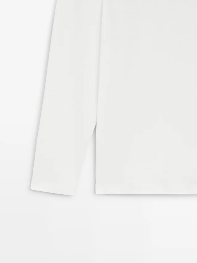 T-shirt met lange mouwen en henley-hals T-shirt met lange mouwen en henley-hals