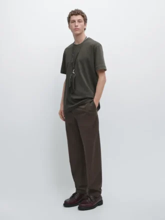 T-shirt van 100% katoen met contrasterende halslijn