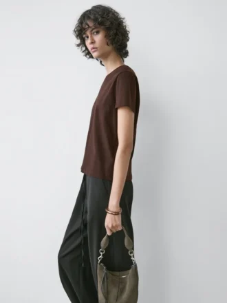 T-shirt van 100% katoen met naaddetail