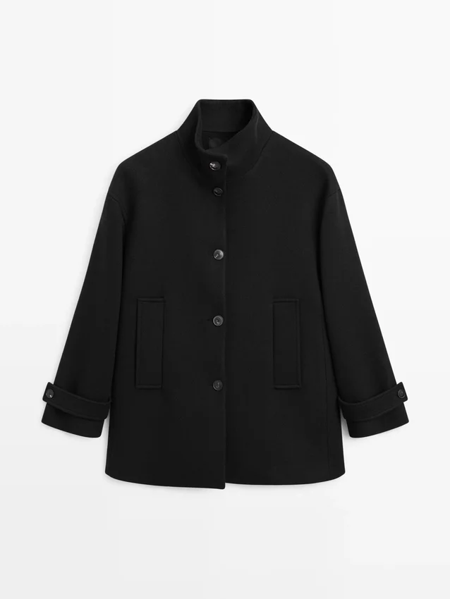 Wollen jas met hoge kraag en knoopsluiting Wollen jas met hoge kraag en knoopsluiting