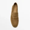 Zachte loafers van gespleten leer