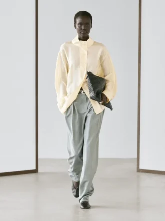 Zijden overhemd met knoopdetails